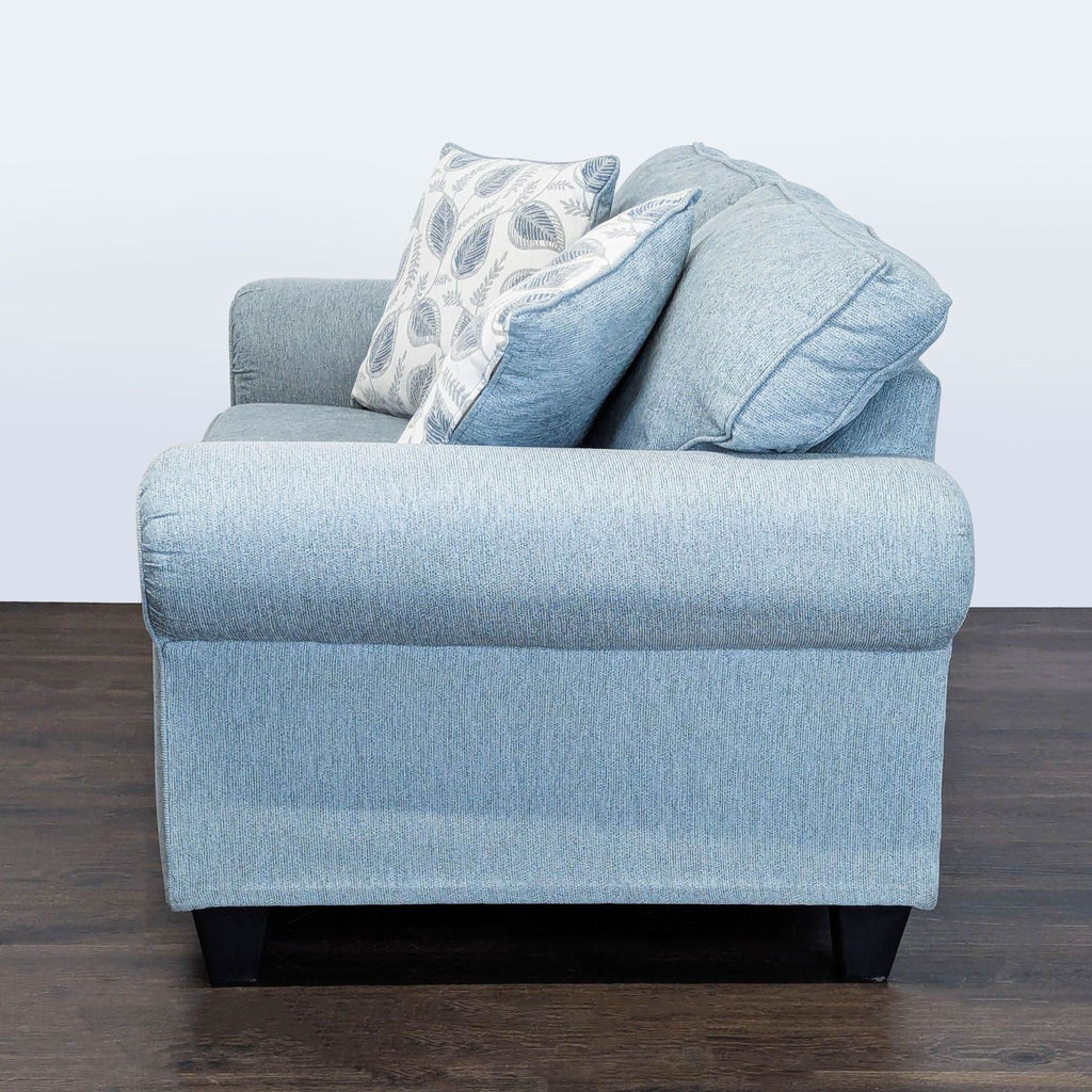 Minhause Furniture Saige Marine Blue Blue Upholstered Loveseat with Leaf Print Accent Pillows