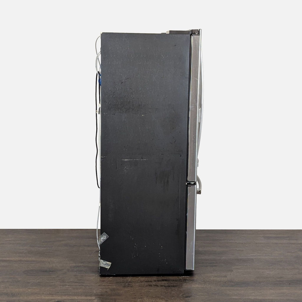 GE Stainless Steel French Door Refrigerator with Bottom Freezer and Water Dispenser
