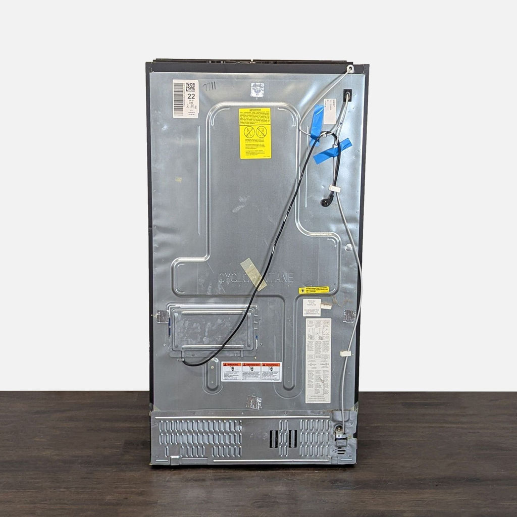 GE Stainless Steel French Door Refrigerator with Bottom Freezer and Water Dispenser