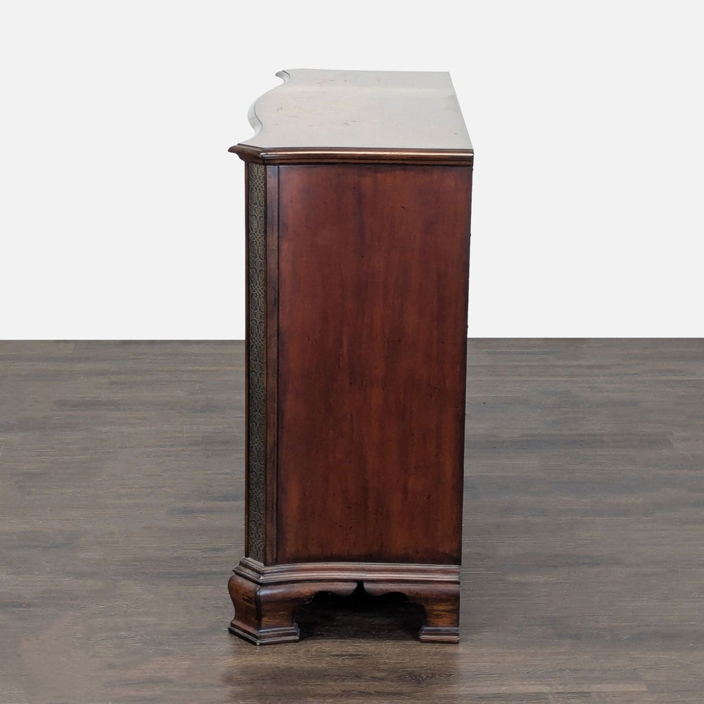 Fine Furniture Design & Marketing RayLen Vineyards (410-144) Traditional 12-Drawer Dresser