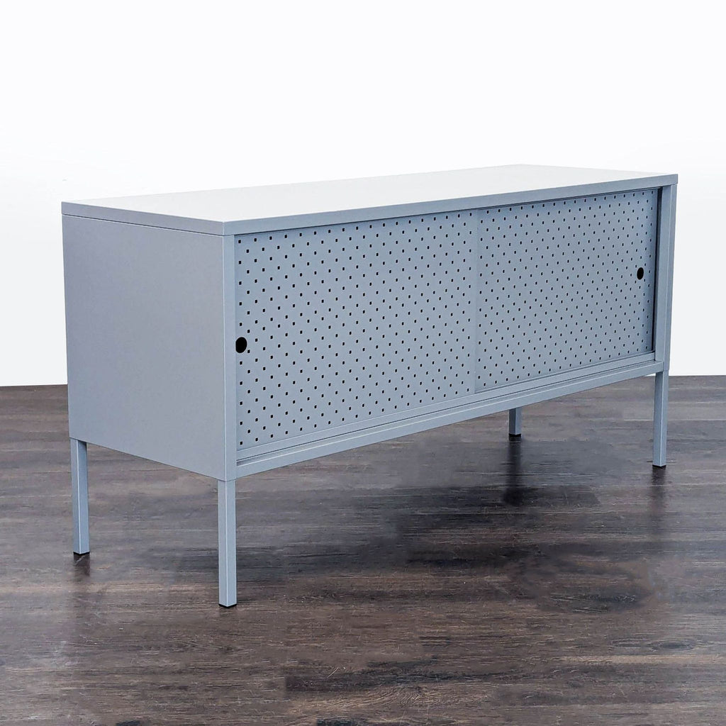 Latitude Run Zelle Media Console