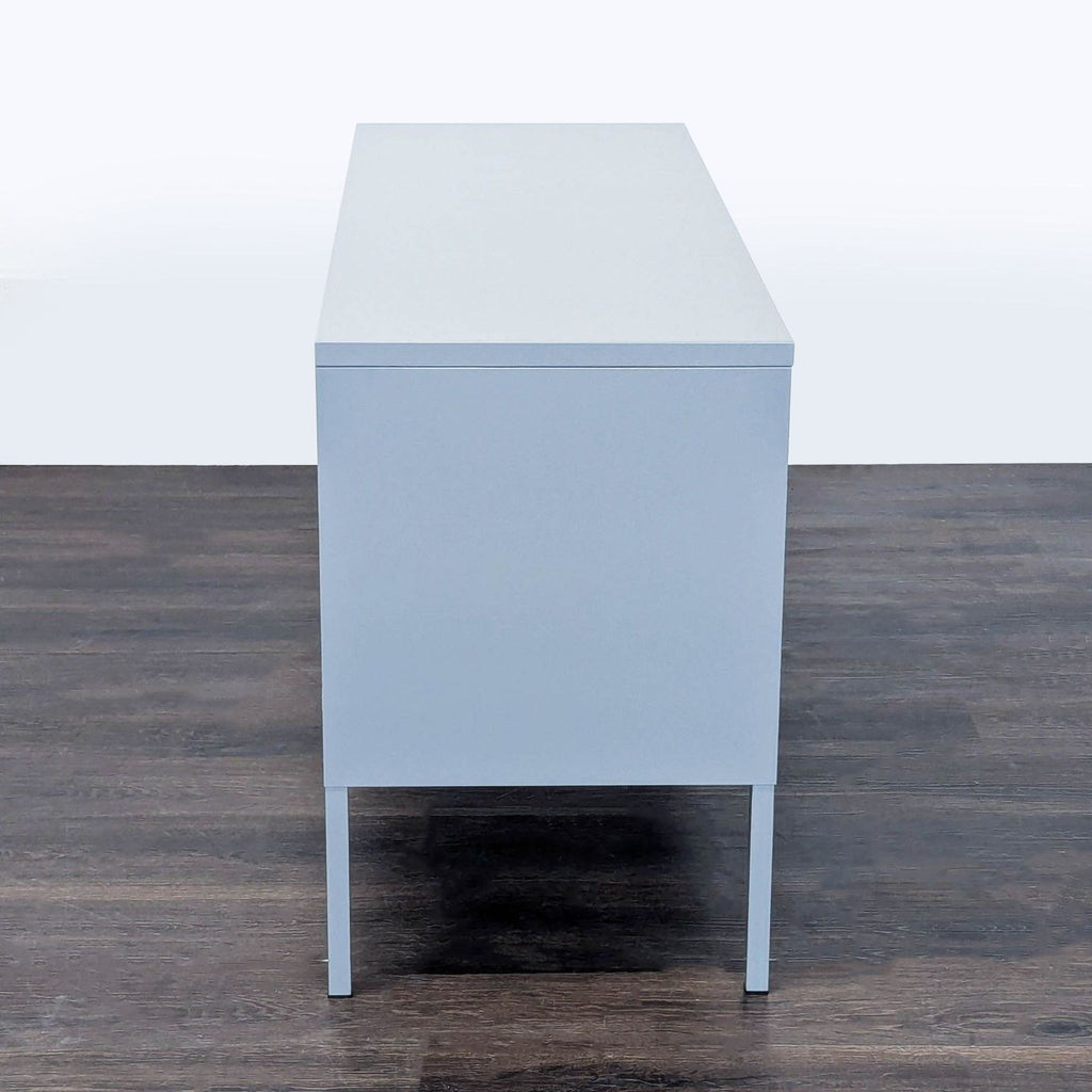 Latitude Run Zelle Media Console
