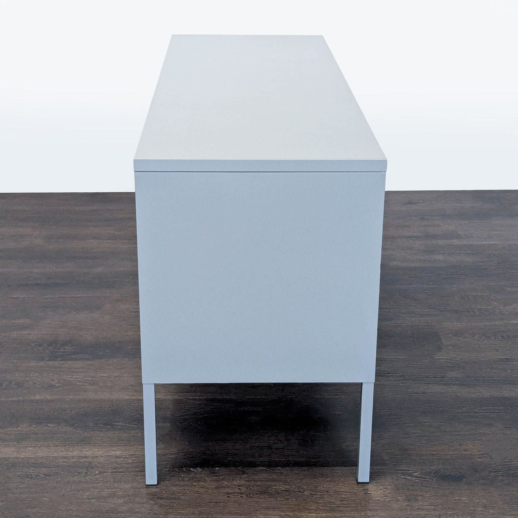 Latitude Run Zelle Media Console
