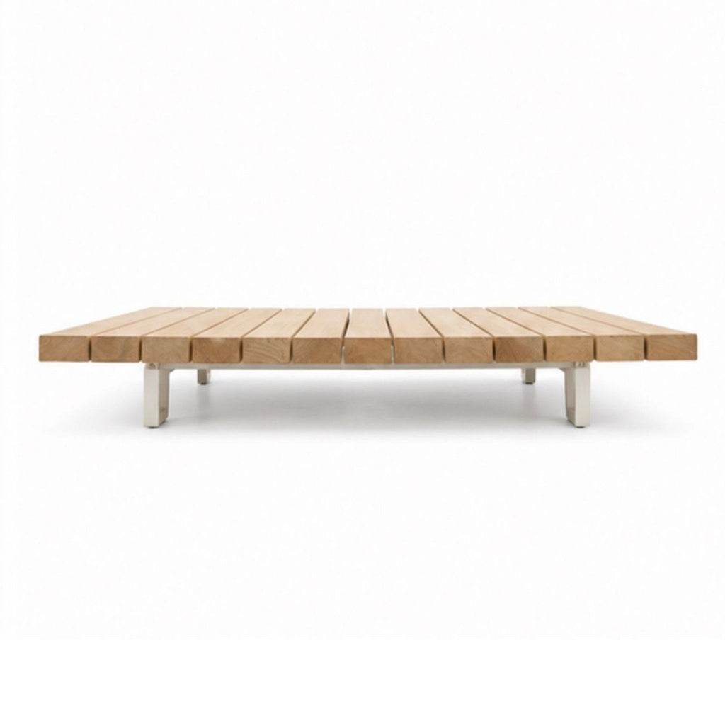Minimalist Paola Lenti Sunset Coffee Table, 2015 model, with smooth surface, elegant and modern appearance.