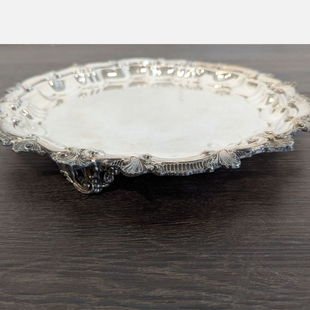 Certainly! However, I don’t see any uploaded images or a full description provided. Could you please upload the images or give the full description of the dishware item? This will help me craft the appropriate alt texts for you.