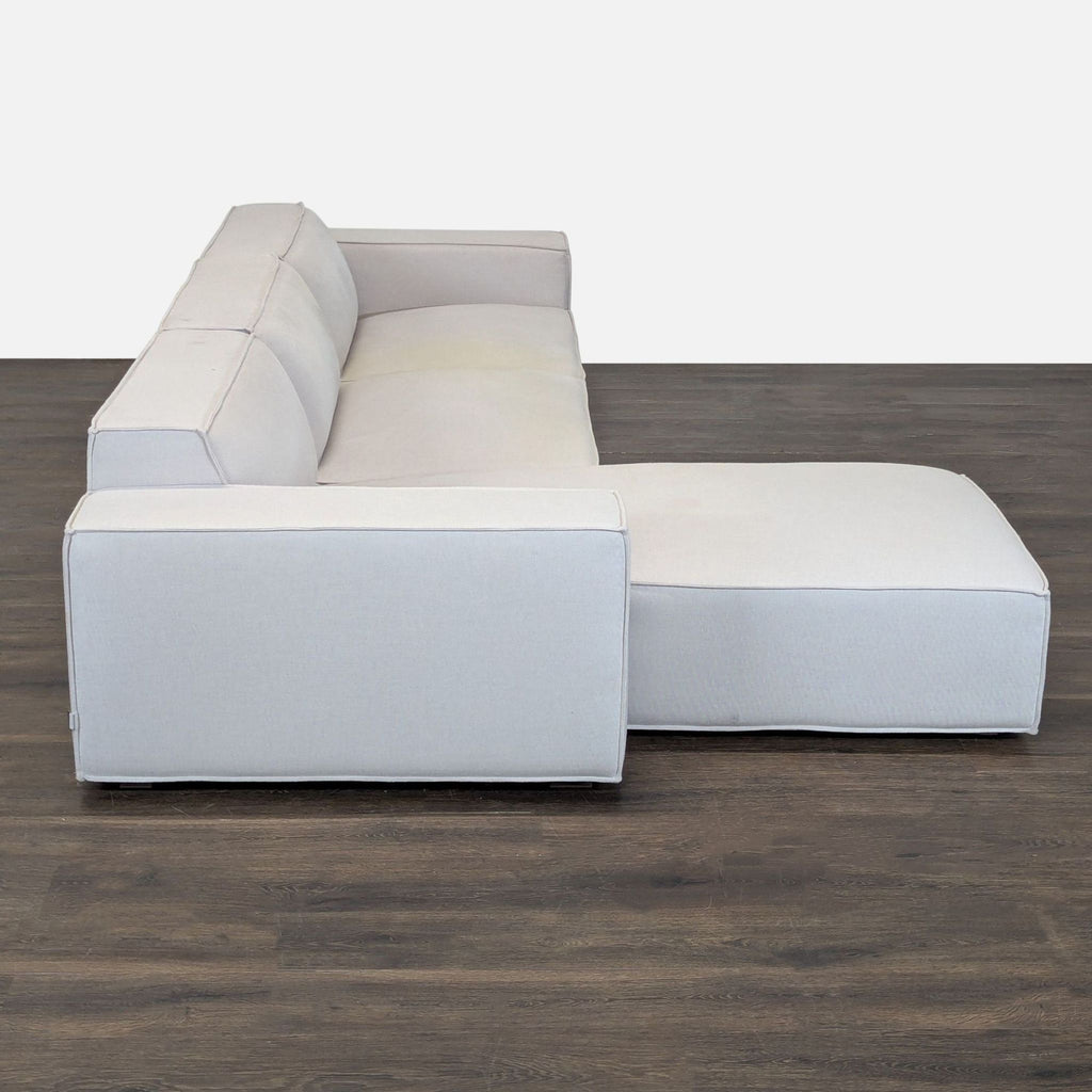 Rove Concepts Porter Sectional, Reg price $2040, Year: 2022, Slight pilling that can be removed with a sweater shaver.
Rove Concepts Porter Sectional, Reg price $2040, Year: 2022, Slight pilling that can be removed with a sweater shaver.
Rove Concept