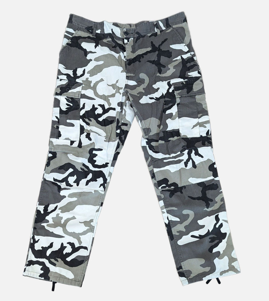 Men's Camo Cargo Pants Large Regular Waist 35-39 In Inseam 29.5-32.5 In