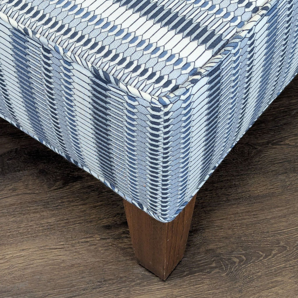 1070912
