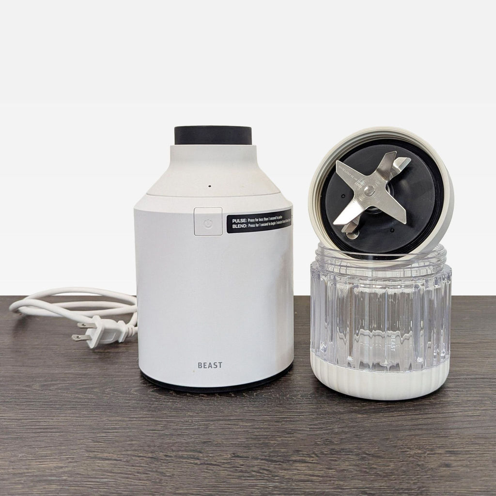 Beast Mini Blender – Compact White Countertop Blender for Smoothies and Shakes