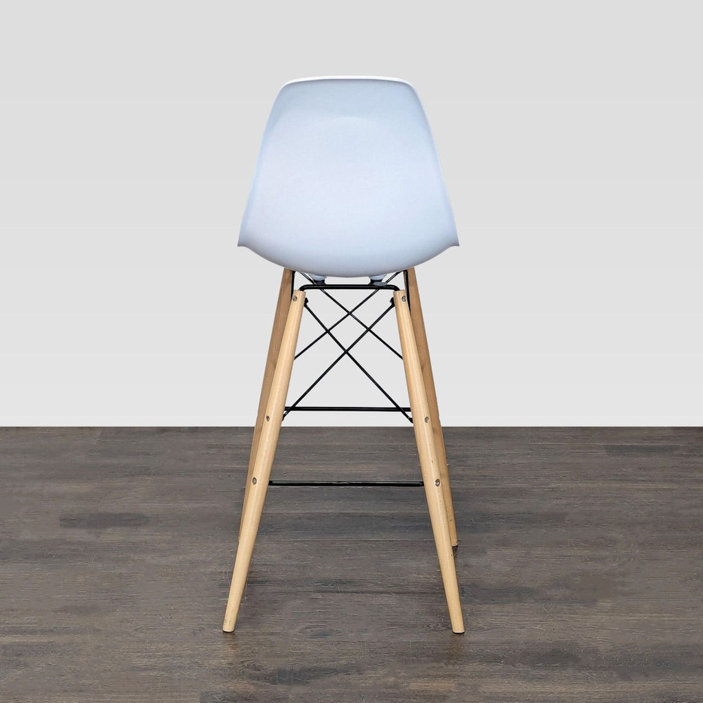 Bucket Eiffel Bar Stool