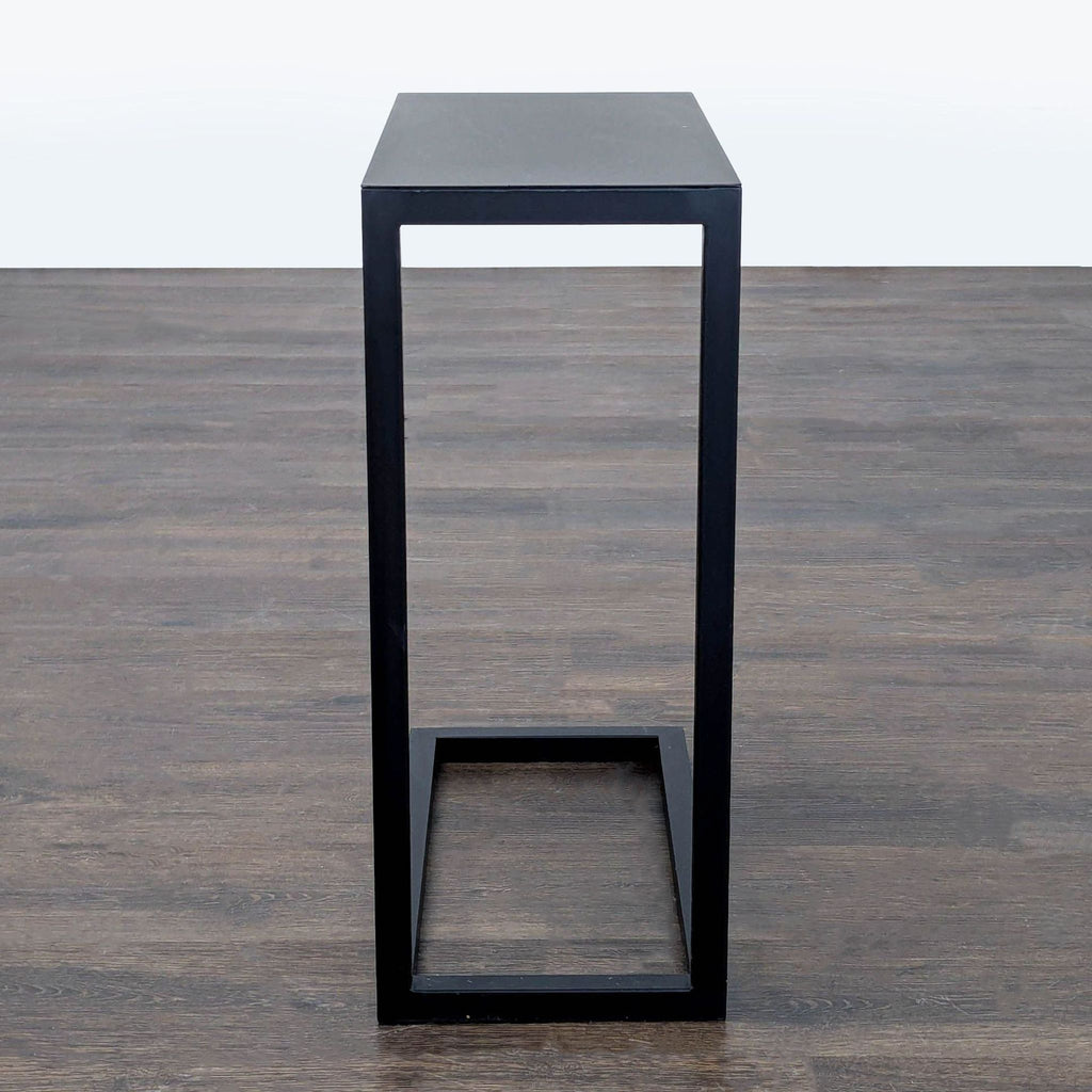 Crate & Barrel Metal CAC Avenue C Table