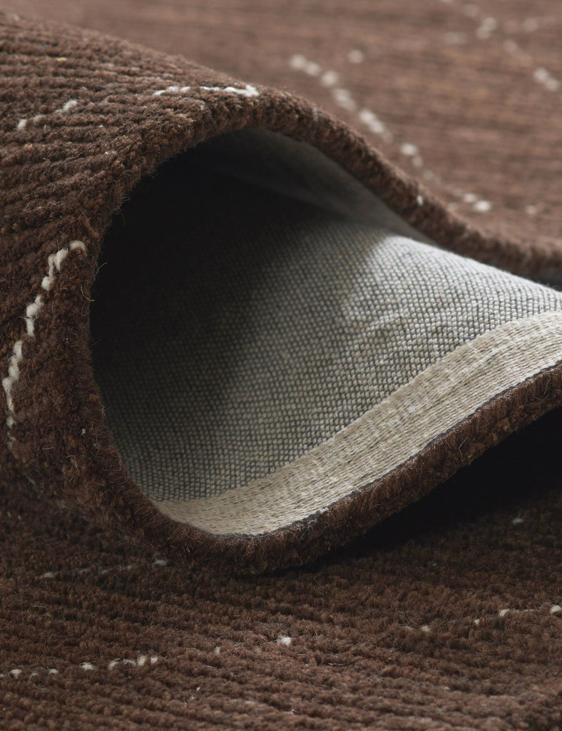 the inside of the hat is a soft, warm, warm, and warm brown.