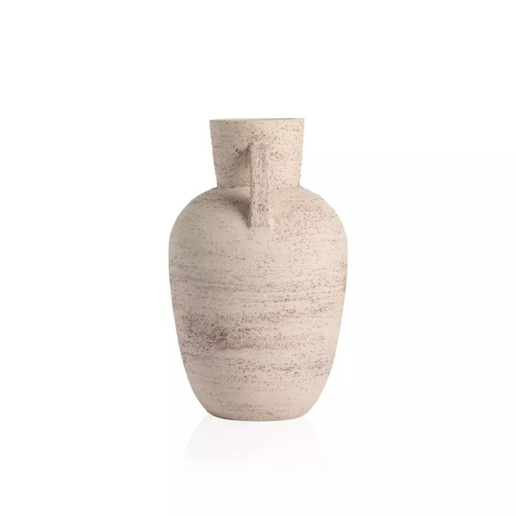 the [ unused0 ] ' s vase is a handmade ceramic vase.