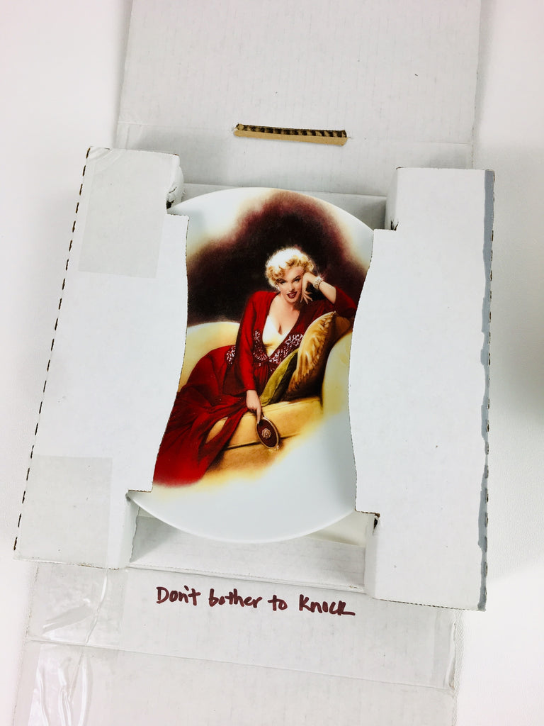 Collection Of 28 Bradford Exchange Collector Plates Of Marilyn Monroe