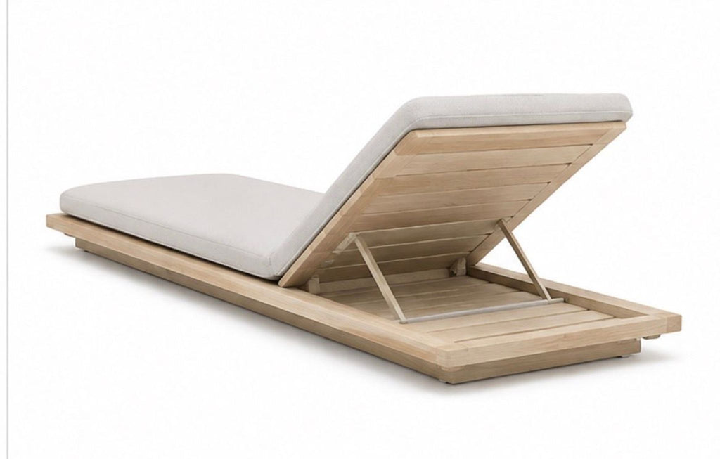 Paolo Lenti
Sabi Chaise Lounge
2015
$5200