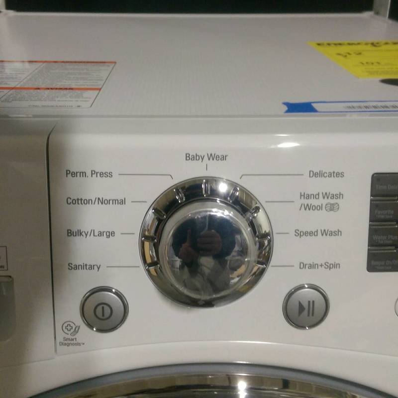 LG WM1377HW Front Load Washer