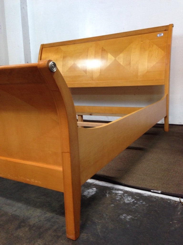 Contemporary Oak Veneer King Sleigh Bed Frame