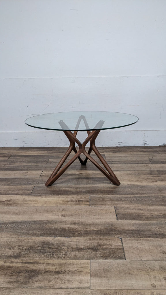 Scandinavian Design round dining table