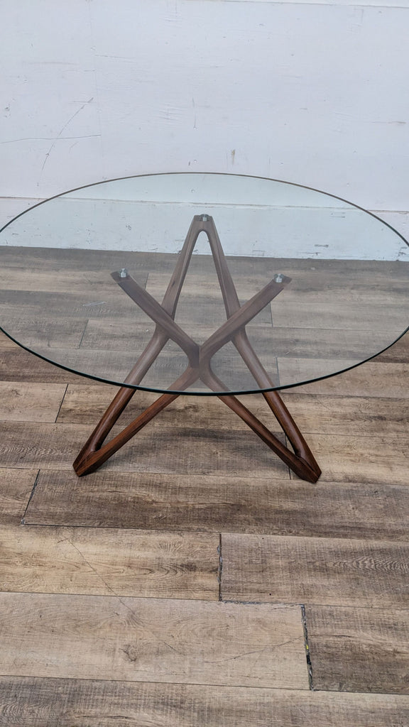 Scandinavian Design round dining table