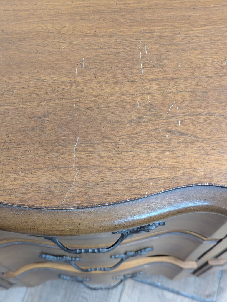 White Fine Furniture Dresser