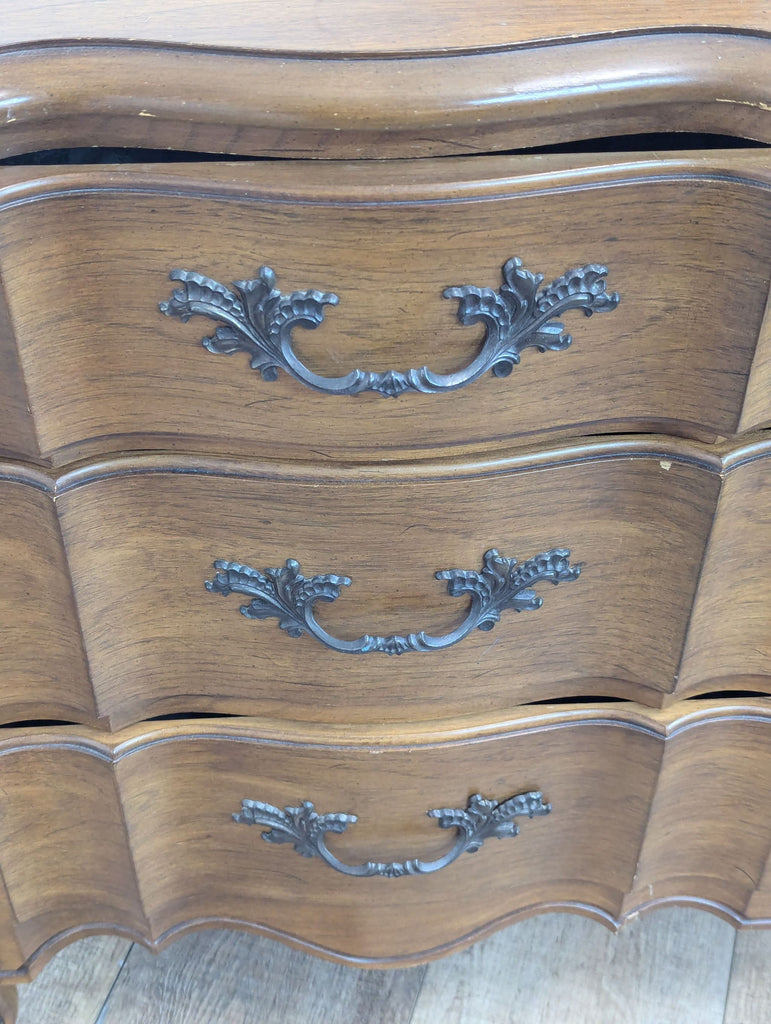 White Fine Furniture Dresser