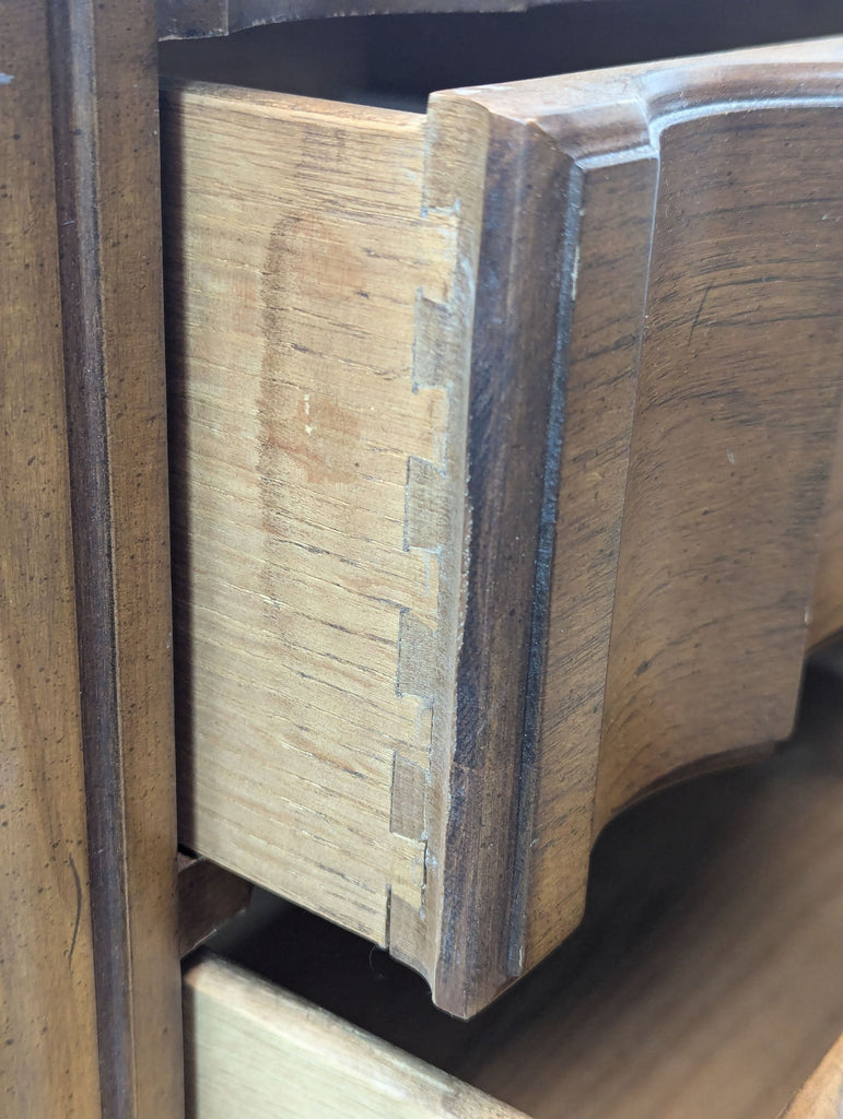 White Fine Furniture Dresser