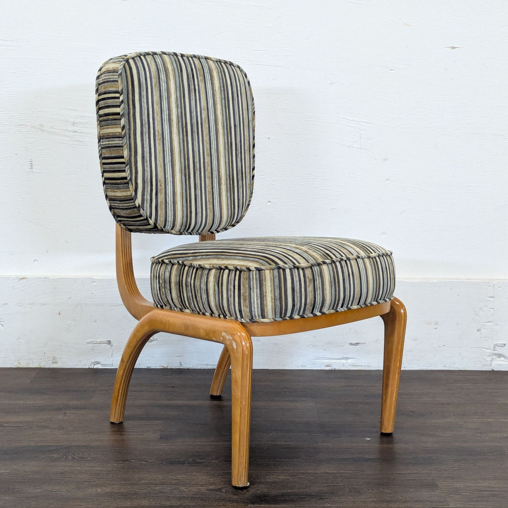 Dining set: Large table with leaf