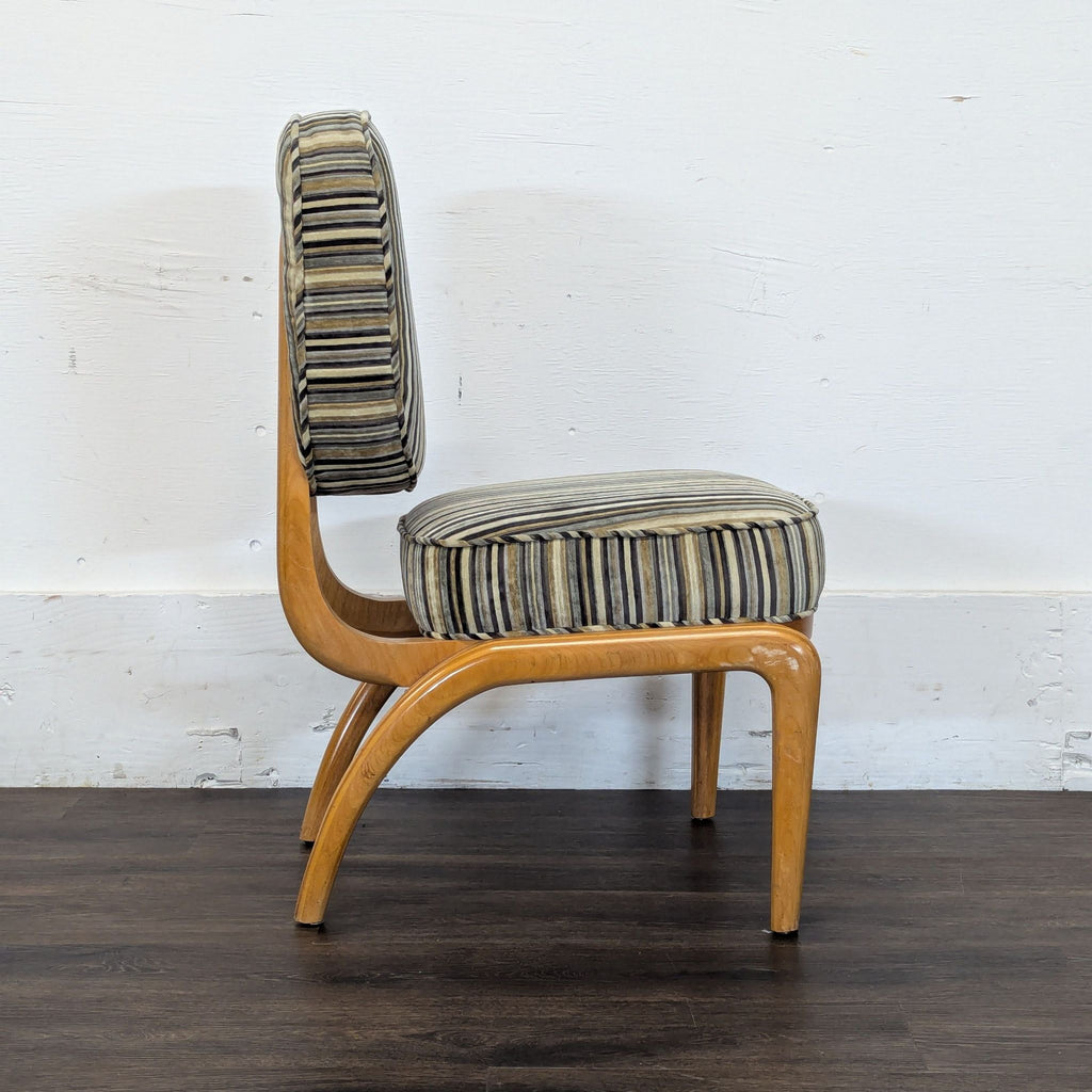 Dining set: Large table with leaf