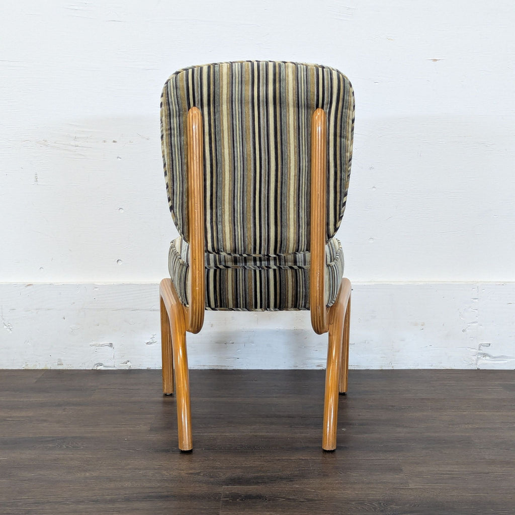 Dining set: Large table with leaf