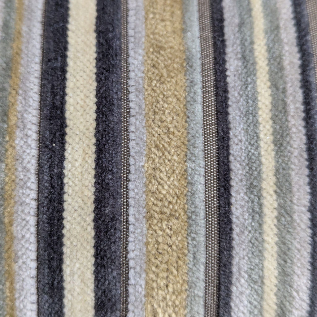 Dining set: Large table with leaf