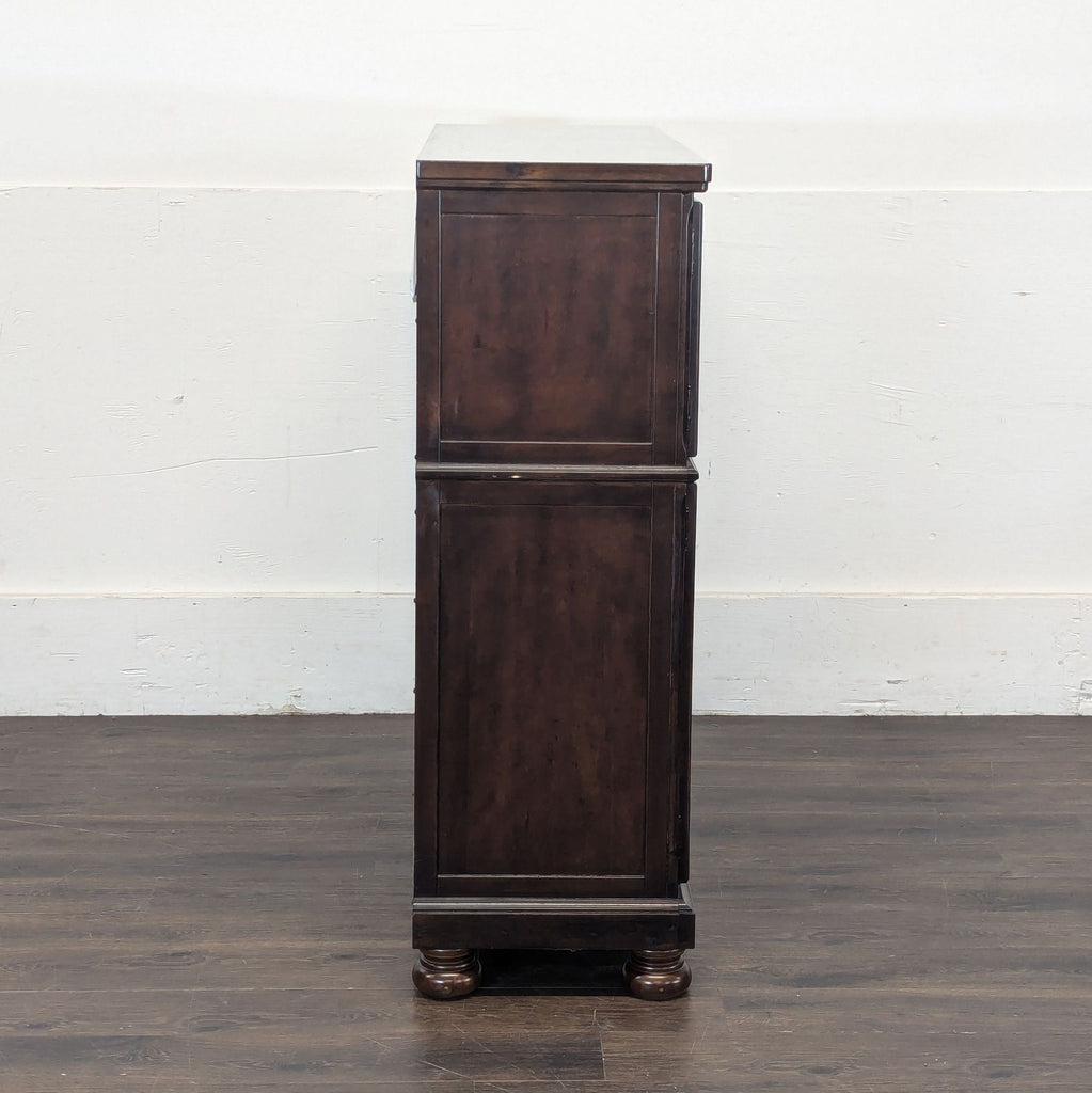 Porter Dining Server