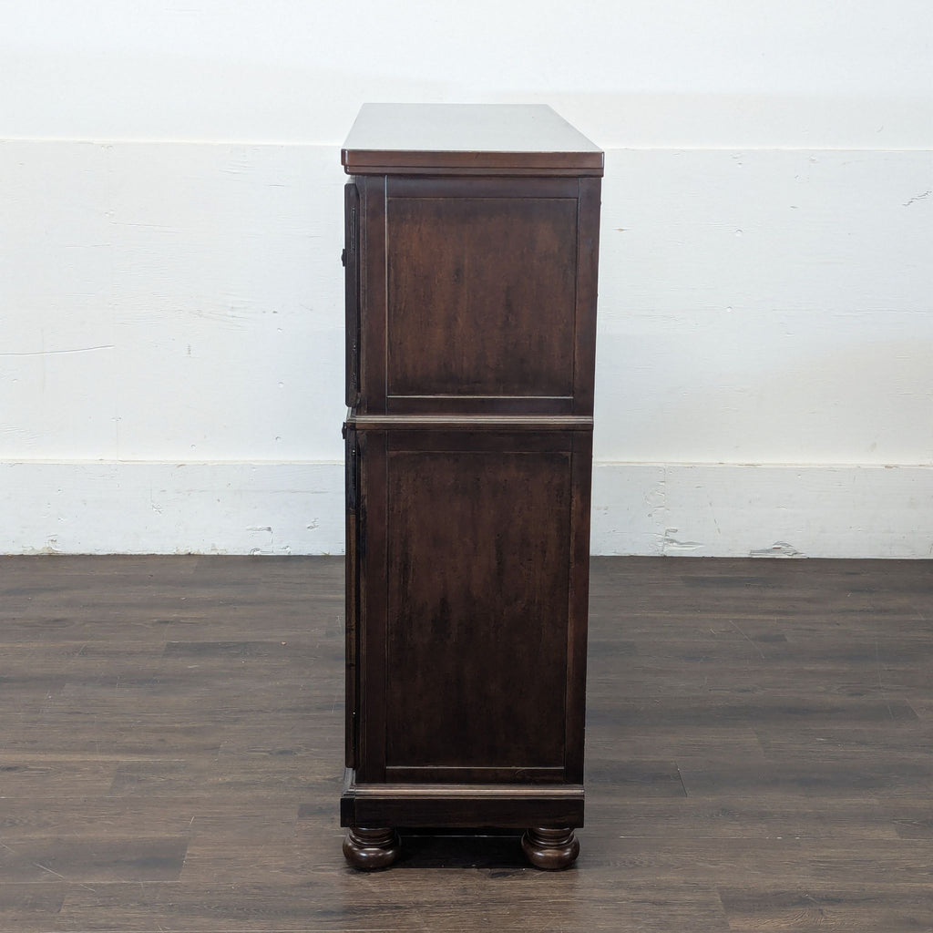 Porter Dining Server