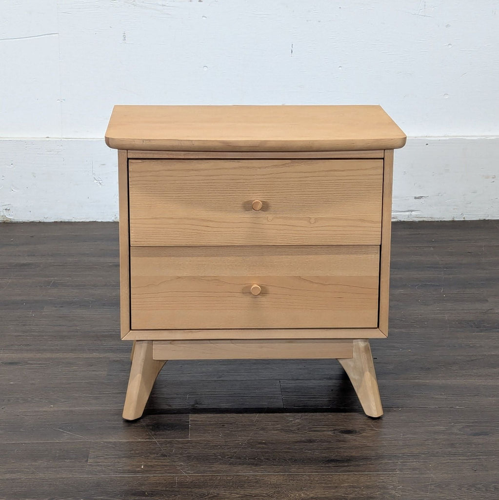 Of course! However, I do not see any images or full description attached to your message. Please upload the images or provide the necessary details so I can create accurate alt texts.