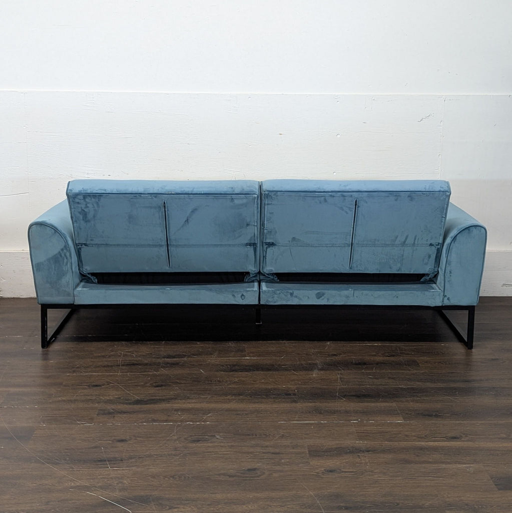 Teal velvet couch
Folds out to full size bed