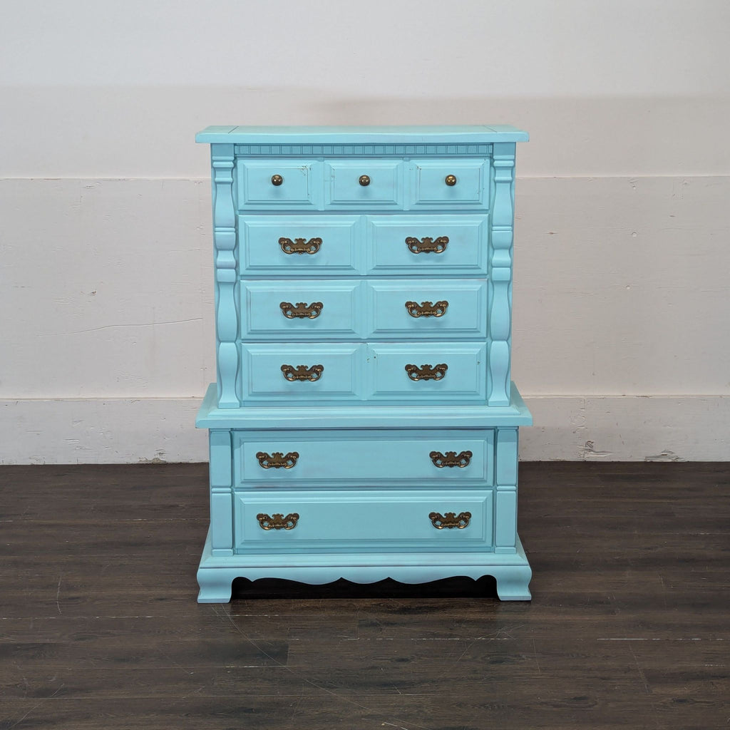 Sumter South Carolina maple dresser, Dressers category, well-maintained, age 46 years, sturdy and elegant.