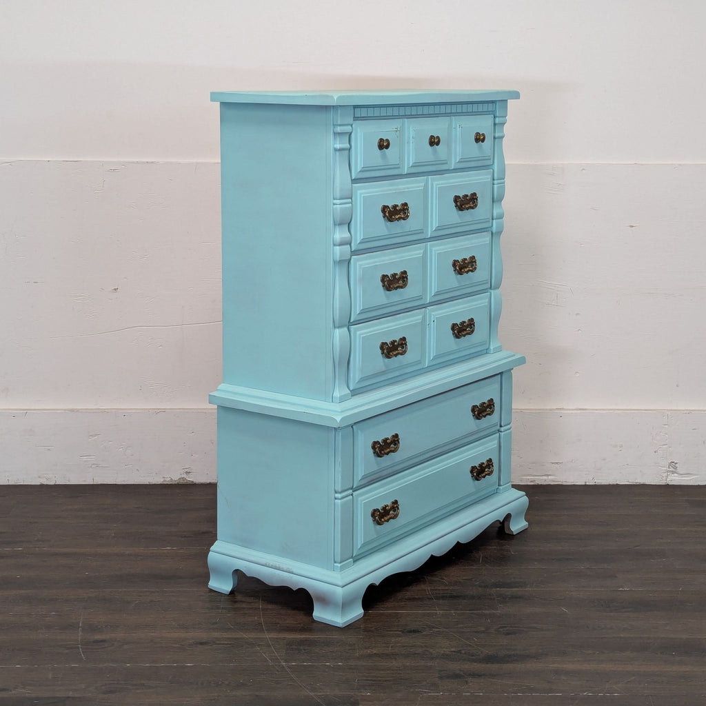 46-year-old Sumter dresser made of maple wood, good condition, classic style, from Dressers collection.