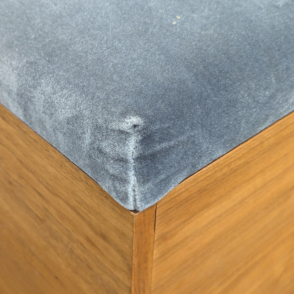 1069626