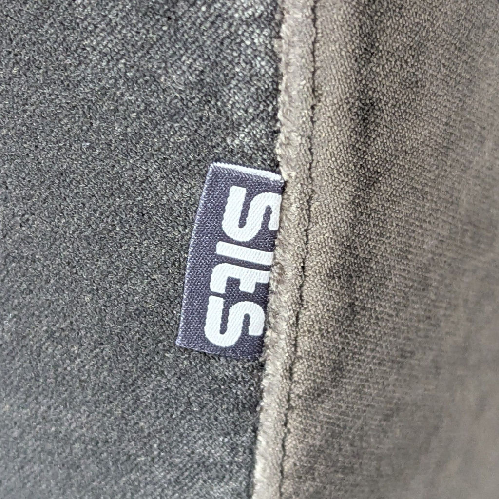 1069754