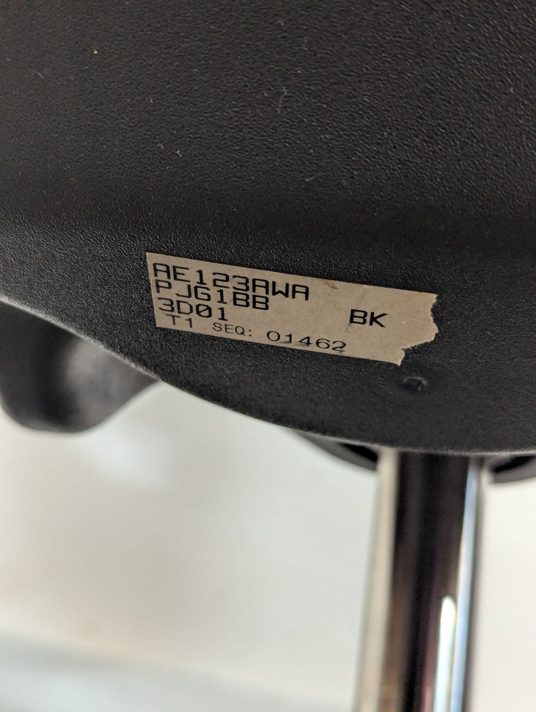 1069985