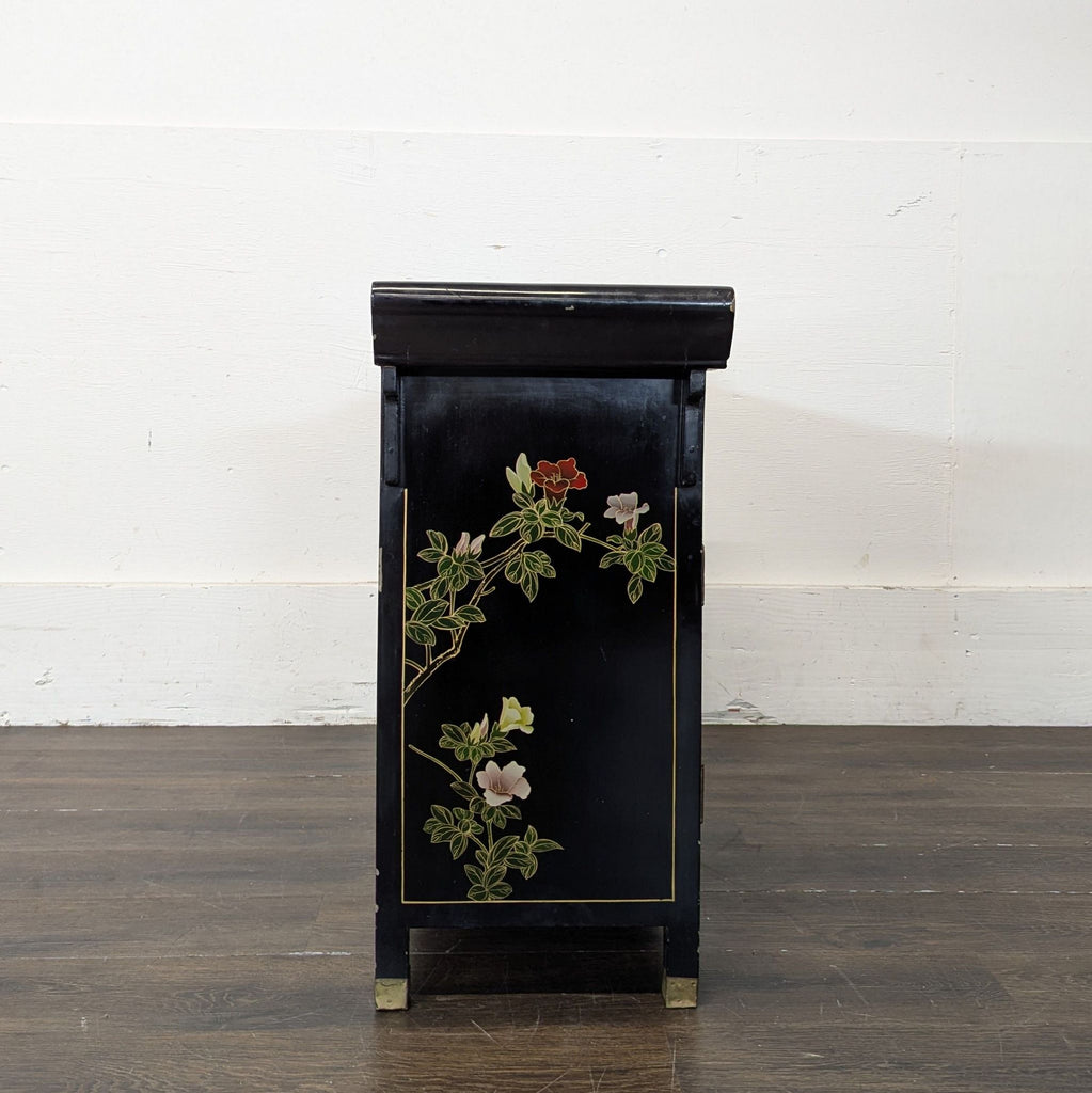 Chinese Cabinet