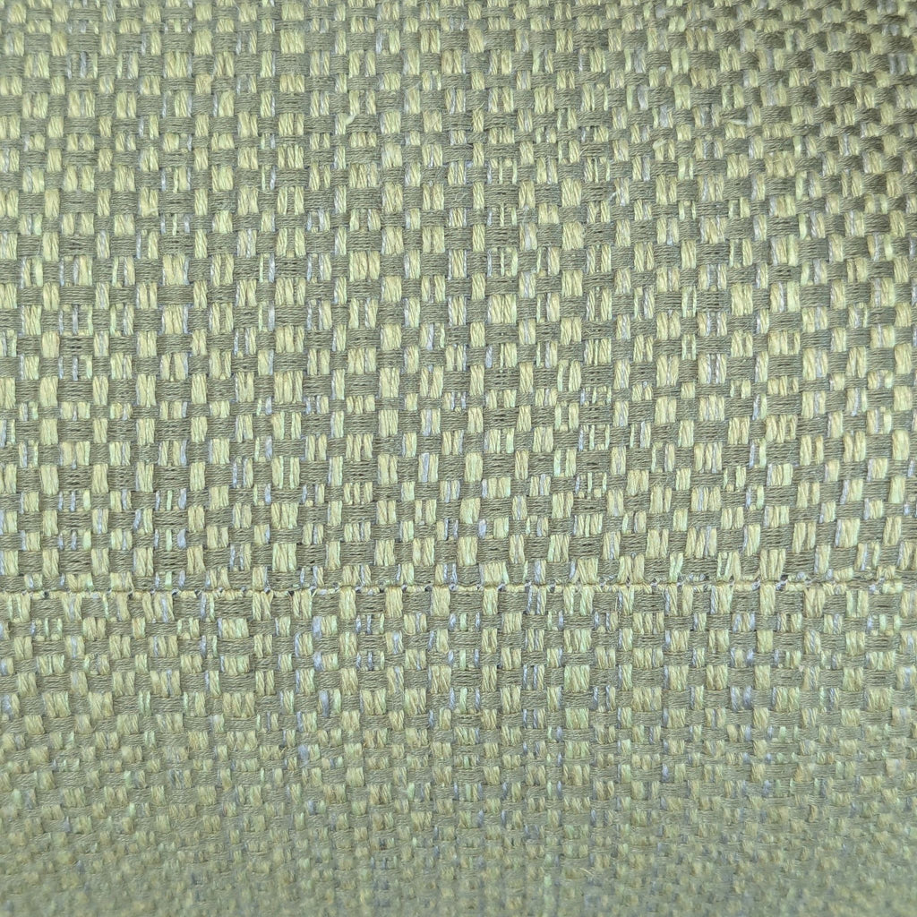 1070358