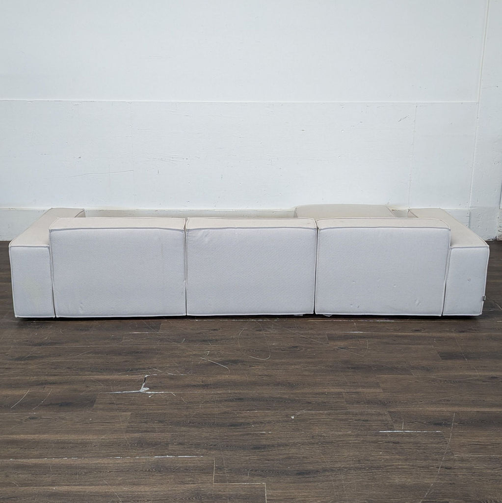 Rove Concepts Porter Sectional, Reg price $2040, Year: 2022, Slight pilling that can be removed with a sweater shaver.
Rove Concepts Porter Sectional, Reg price $2040, Year: 2022, Slight pilling that can be removed with a sweater shaver.
Rove Concept