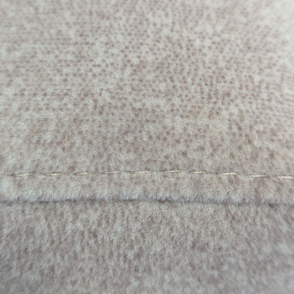 1070911
