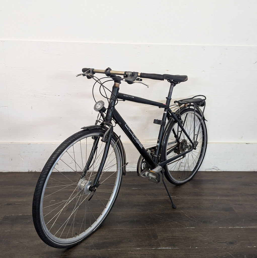 Outdoor Equipment: Specialized Globe City 6.1 city/hybrid bike, lightly used, requires some minor maintenance.