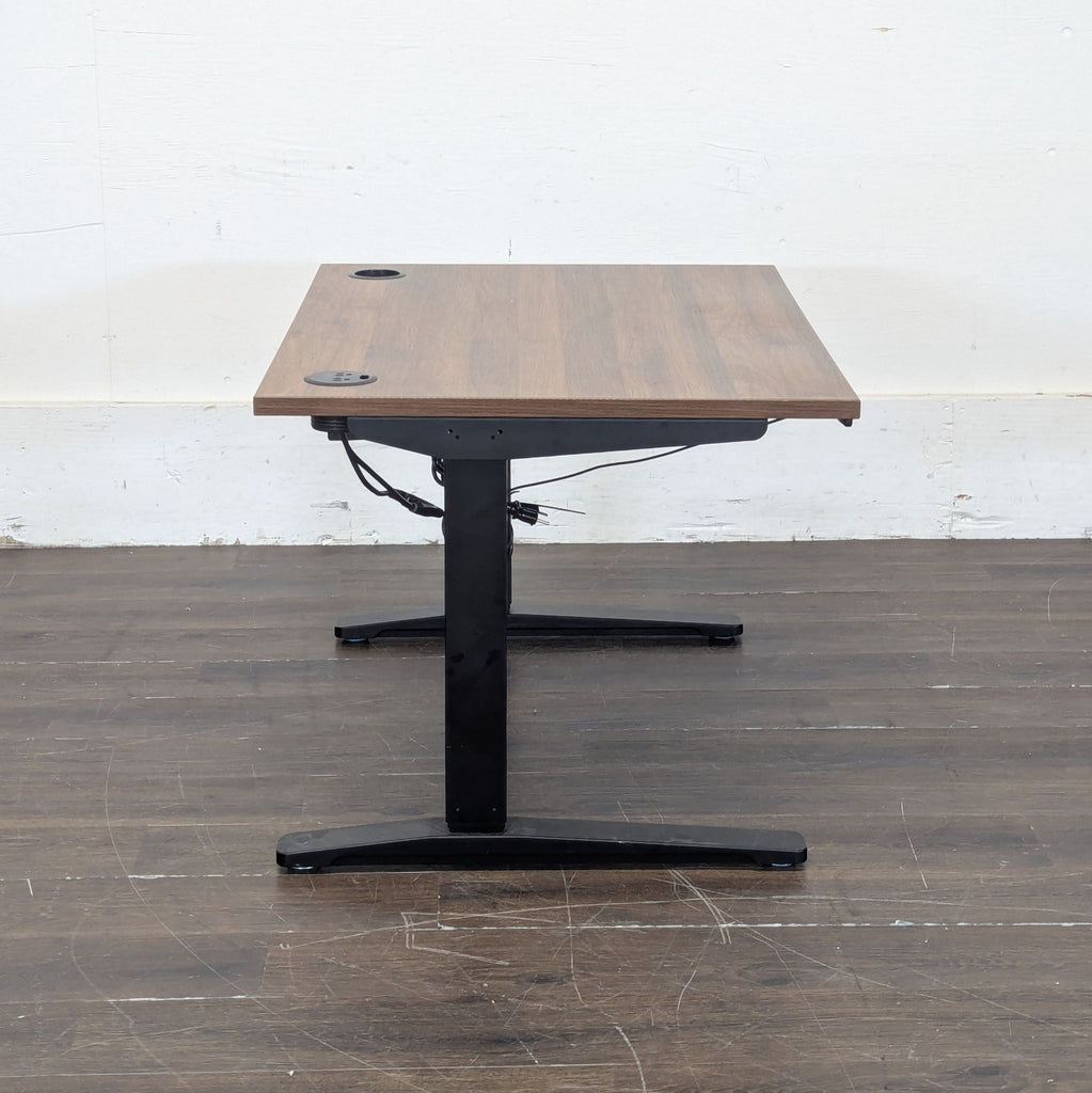 Uplift  GREENGUARD Laminate Desktop - Walnut - 48" x 24" rectangular v2