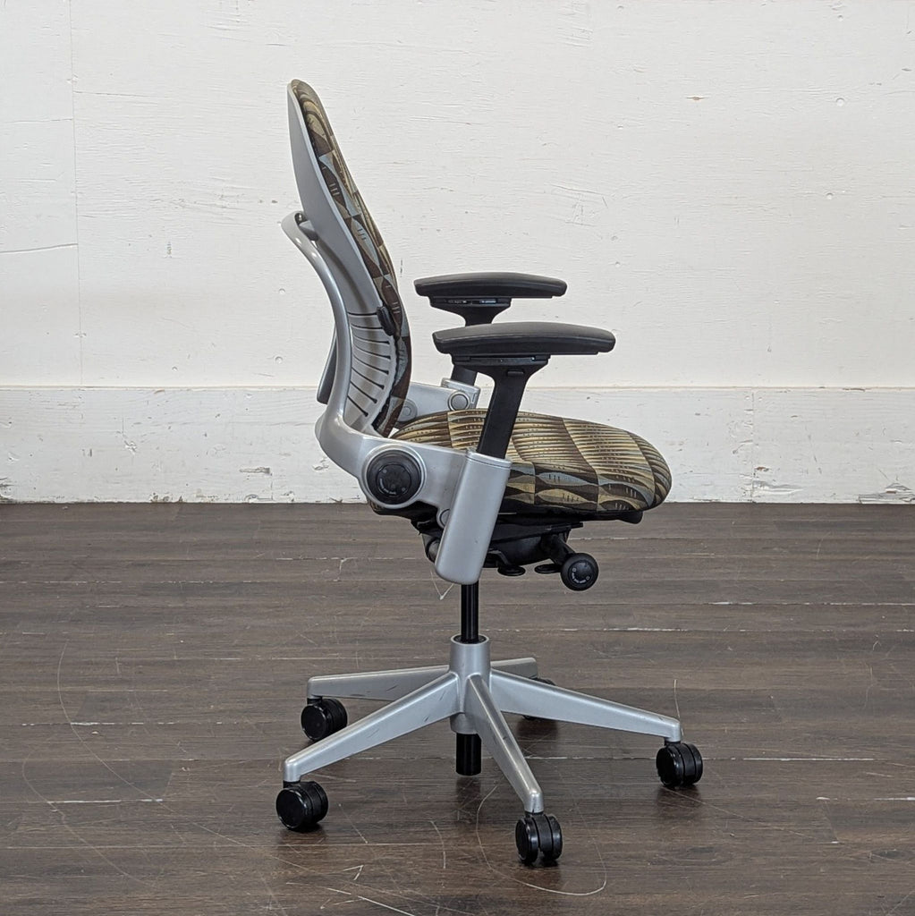 STEELCASE Leap Upholstered Office  Chair ---  $900.00 retail in 2015__Quantity: 8 Quality:  VGood to Excellent