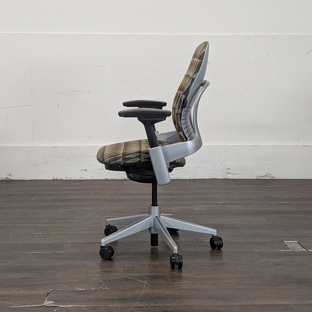 STEELCASE Leap Upholstered Office  Chair ---  $900.00 retail in 2015__Quantity: 8 Quality:  VGood to Excellent