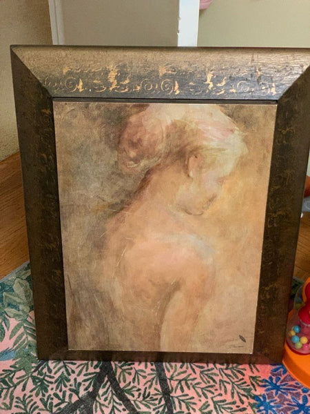 Certainly! However, it appears the images or their full description were not included in your message. Please upload the images or provide the full description, so I can craft the three distinct alt texts for you.
