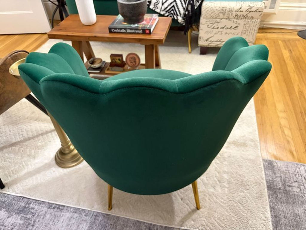 Stylish emerald velvet chair with original receipt, purchased from Wayfair about 6 months ago.
