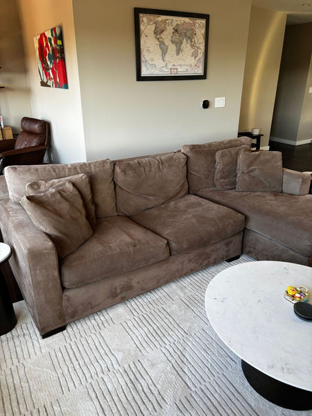 I don’t see any images attached. Please upload the images, and I’ll create the requested alt texts for you.